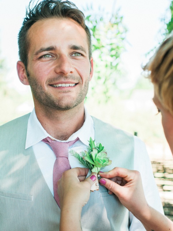 let-love-grow-vineyard-wedding