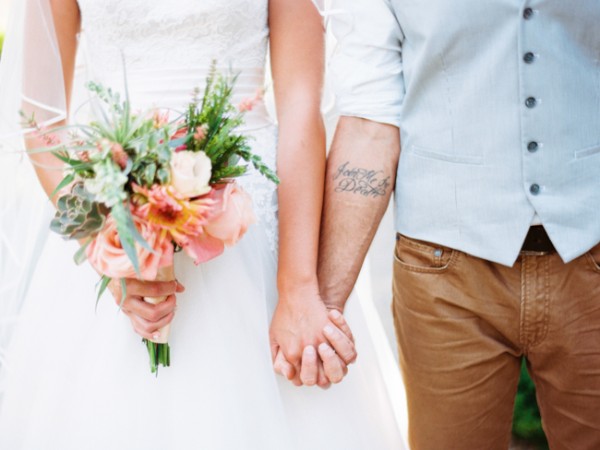 let-love-grow-vineyard-wedding