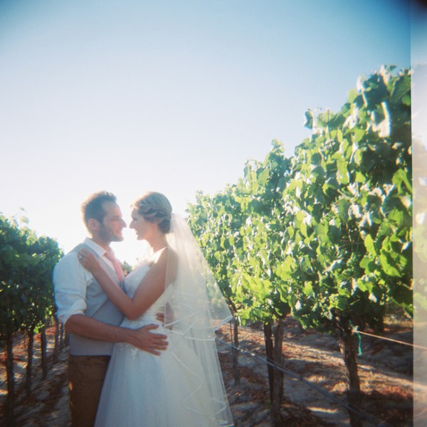 let-love-grow-vineyard-wedding