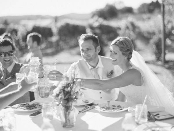 let-love-grow-vineyard-wedding