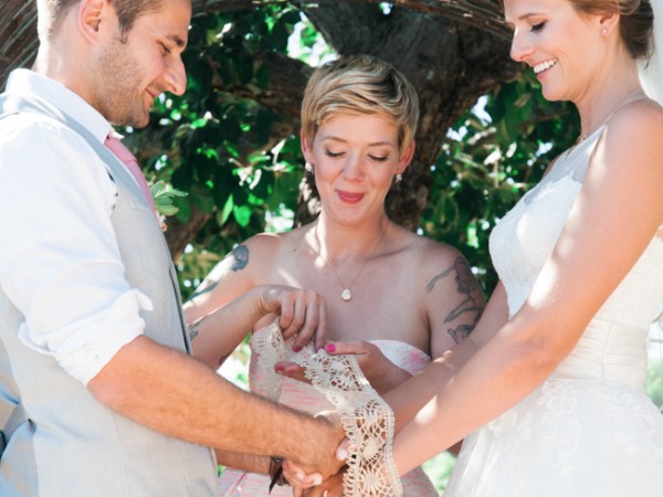 let-love-grow-vineyard-wedding
