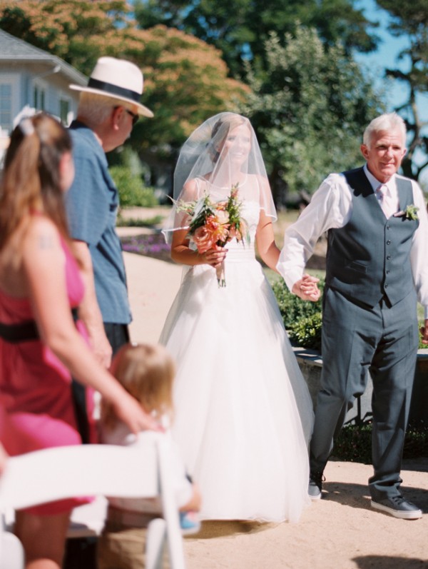 let-love-grow-vineyard-wedding