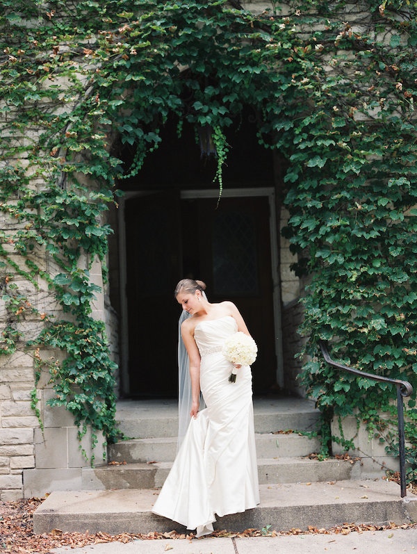 magical-purple-and-gold-wedding