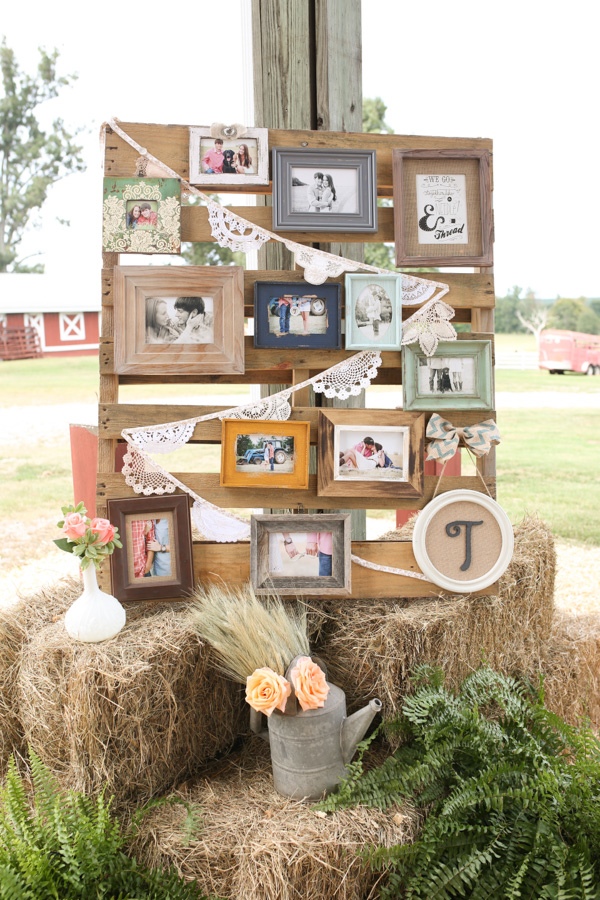 peach-and-white-nostalgic-wedding