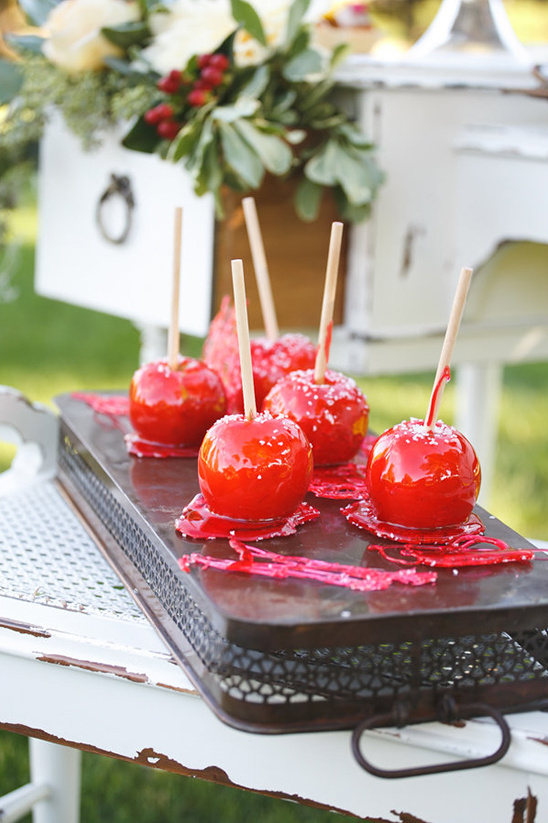 red candy apples