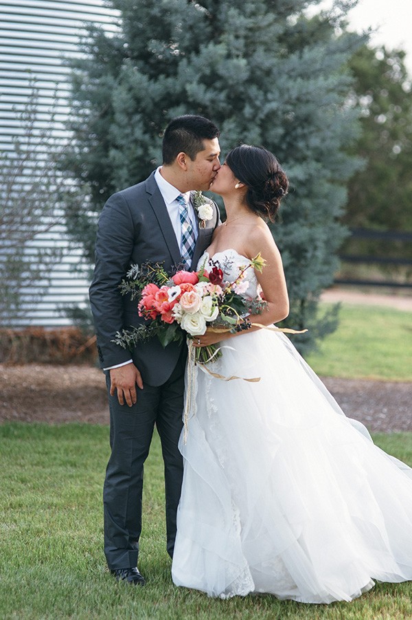 teal-and-gold-modern-wedding