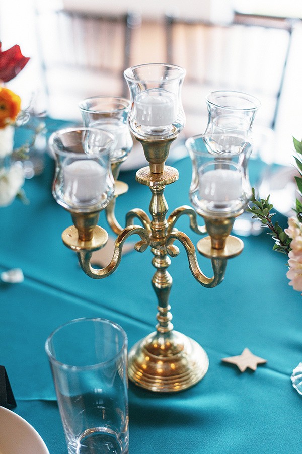 teal-and-gold-modern-wedding