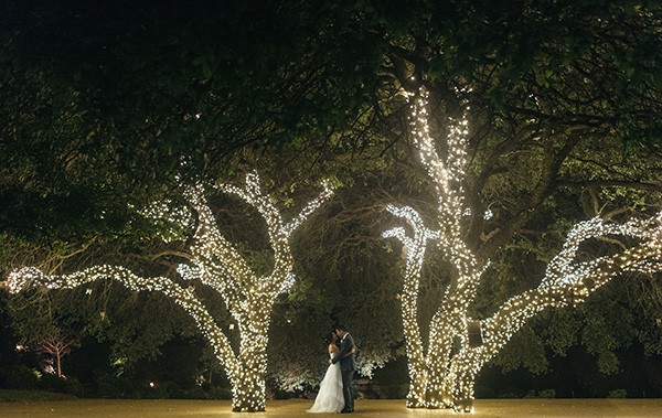teal-and-gold-modern-wedding