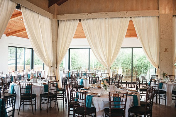 teal-and-gold-modern-wedding