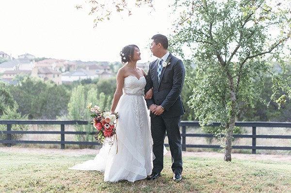 teal-and-gold-modern-wedding