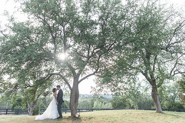 teal-and-gold-modern-wedding