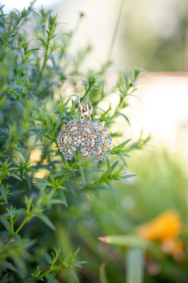 teal-gray-and-pink-wedding-ideas