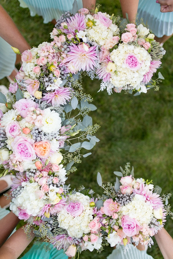 teal-gray-and-pink-wedding-ideas