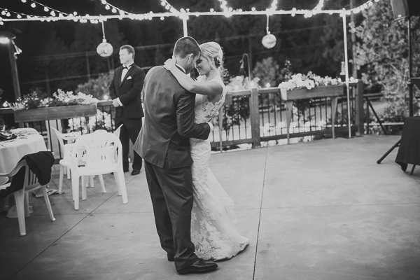 teal-gray-and-pink-wedding-ideas
