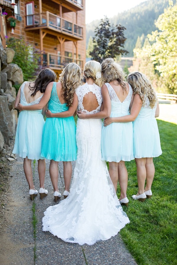 teal-gray-and-pink-wedding-ideas
