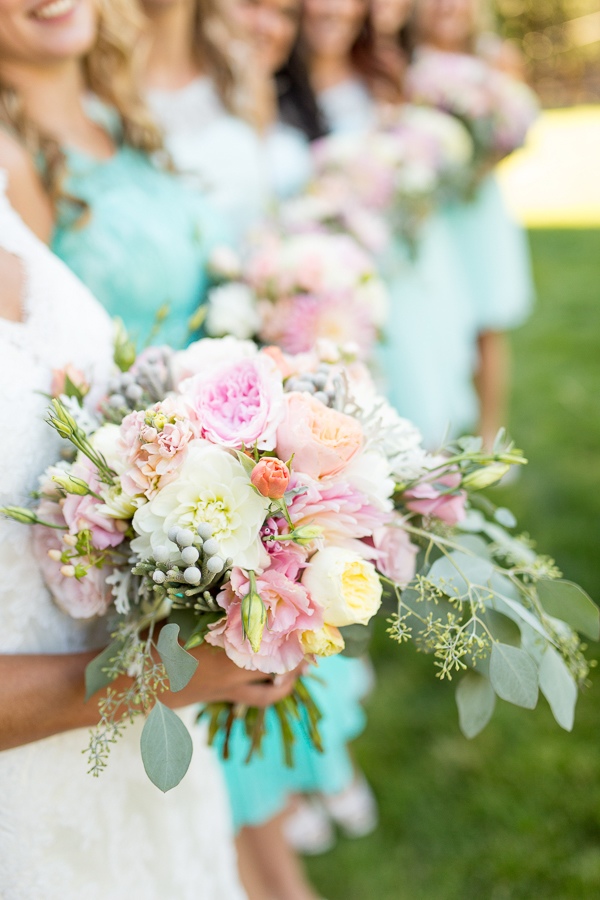 teal-gray-and-pink-wedding-ideas