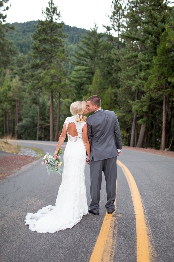 teal-gray-and-pink-wedding-ideas