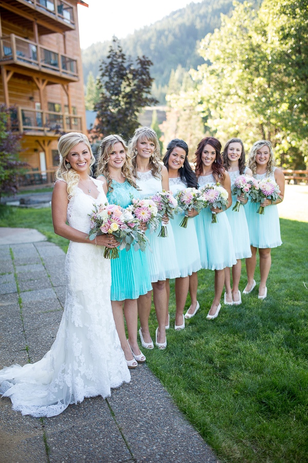 teal-gray-and-pink-wedding-ideas
