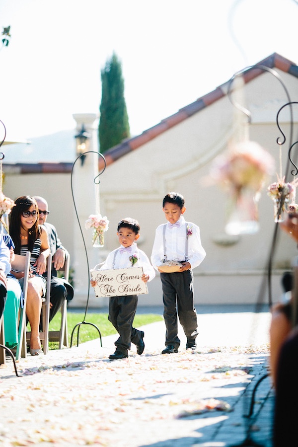 vintage-lavender-wedding