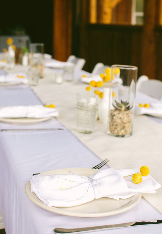sweet and simple table decor