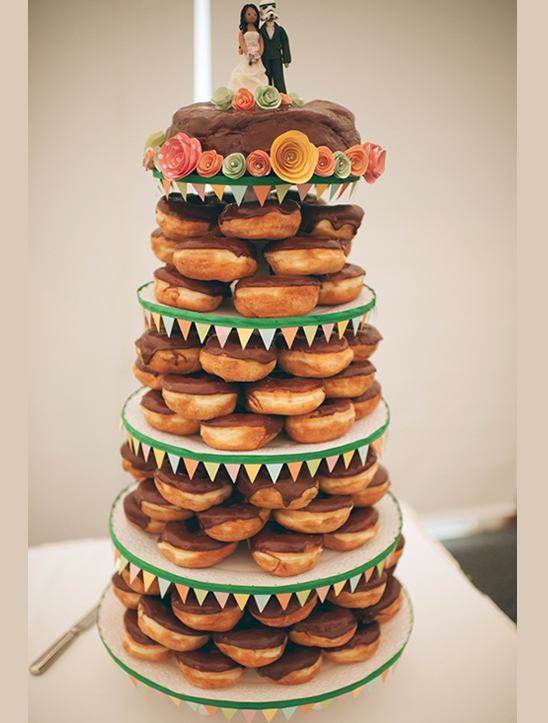 10-doughnut-wedding-cake-ideas