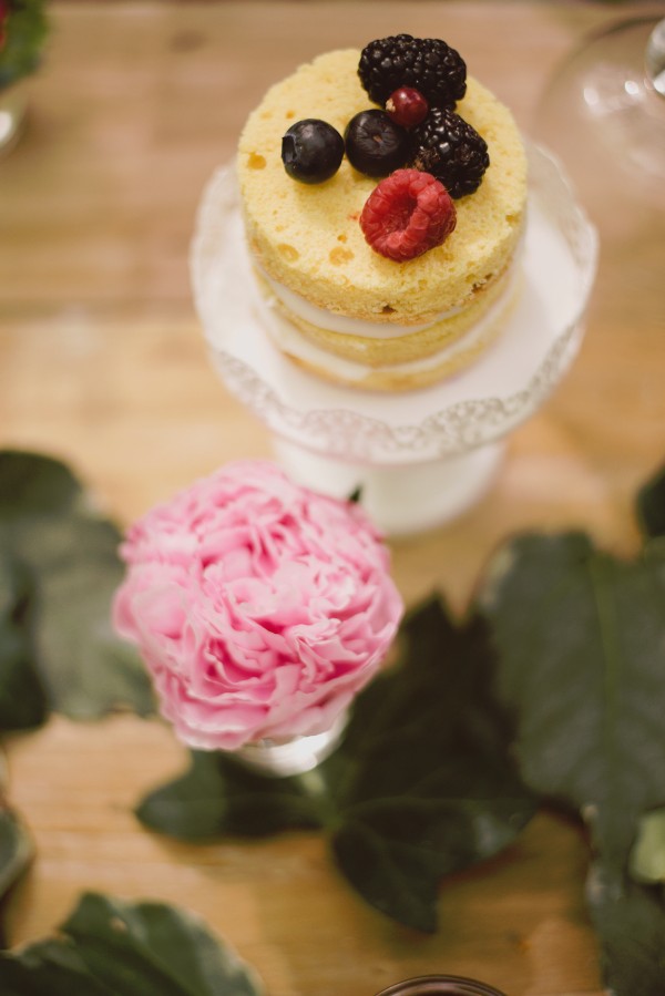 beautiful-and-bright-forest-wedding-in