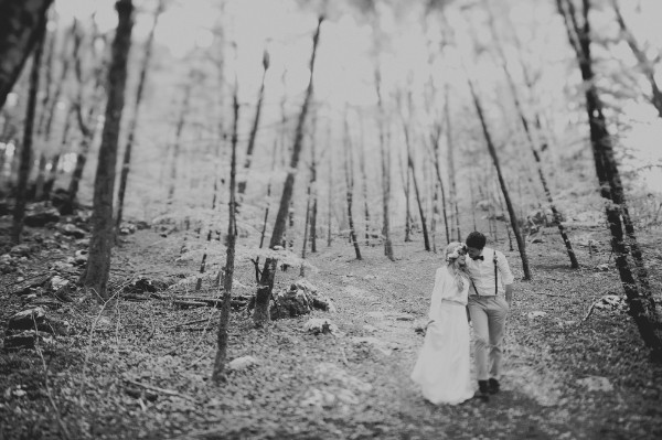 beautiful-and-bright-forest-wedding-in