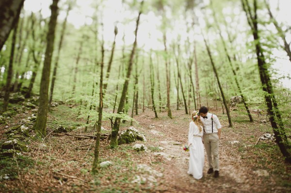 beautiful-and-bright-forest-wedding-in