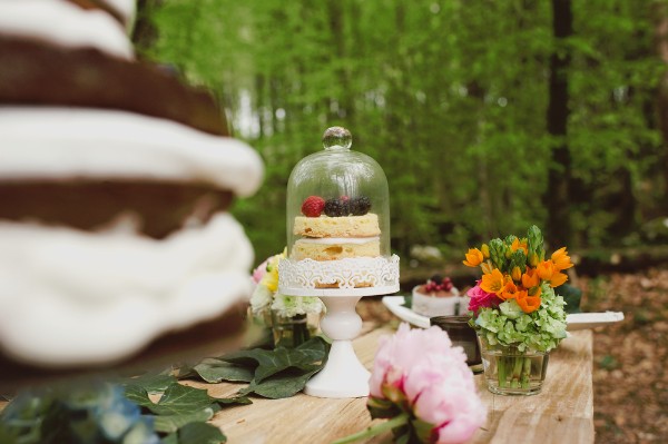beautiful-and-bright-forest-wedding-in