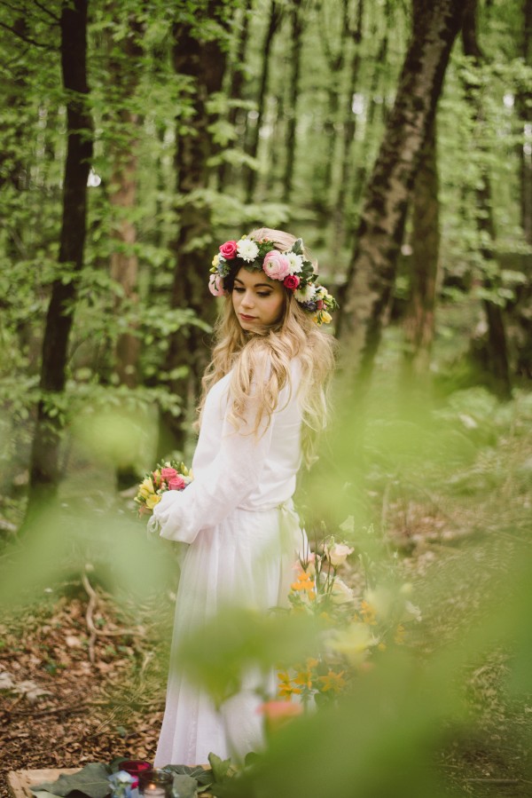 beautiful-and-bright-forest-wedding-in