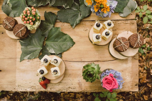 beautiful-and-bright-forest-wedding-in