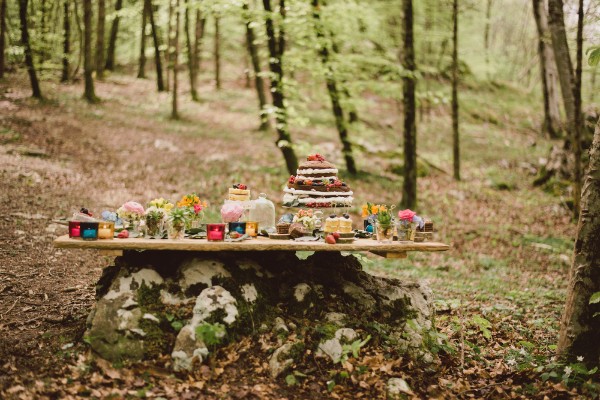 beautiful-and-bright-forest-wedding-in