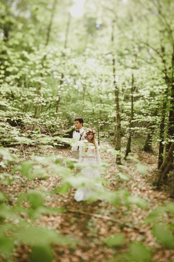 beautiful-and-bright-forest-wedding-in
