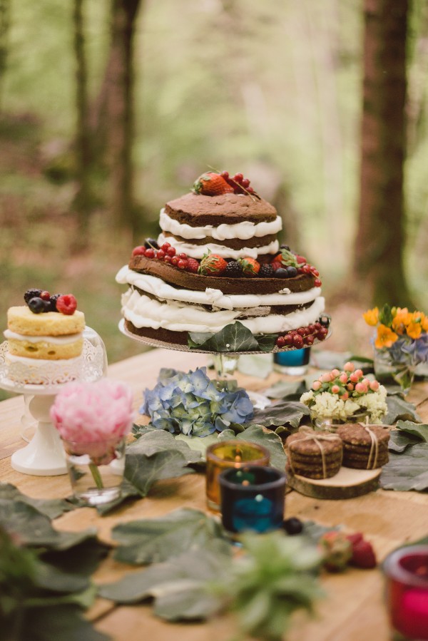 beautiful-and-bright-forest-wedding-in