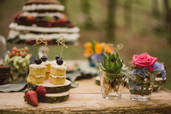beautiful-and-bright-forest-wedding-in