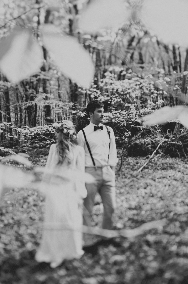 beautiful-and-bright-forest-wedding-in