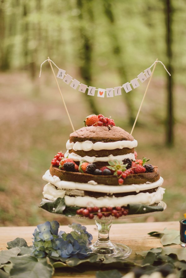 beautiful-and-bright-forest-wedding-in