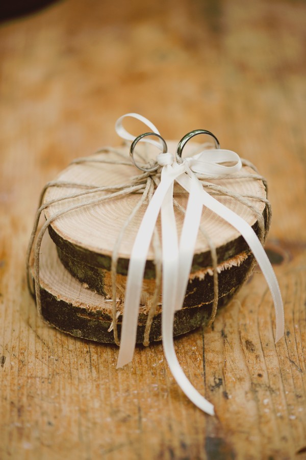 beautiful-and-bright-forest-wedding-in