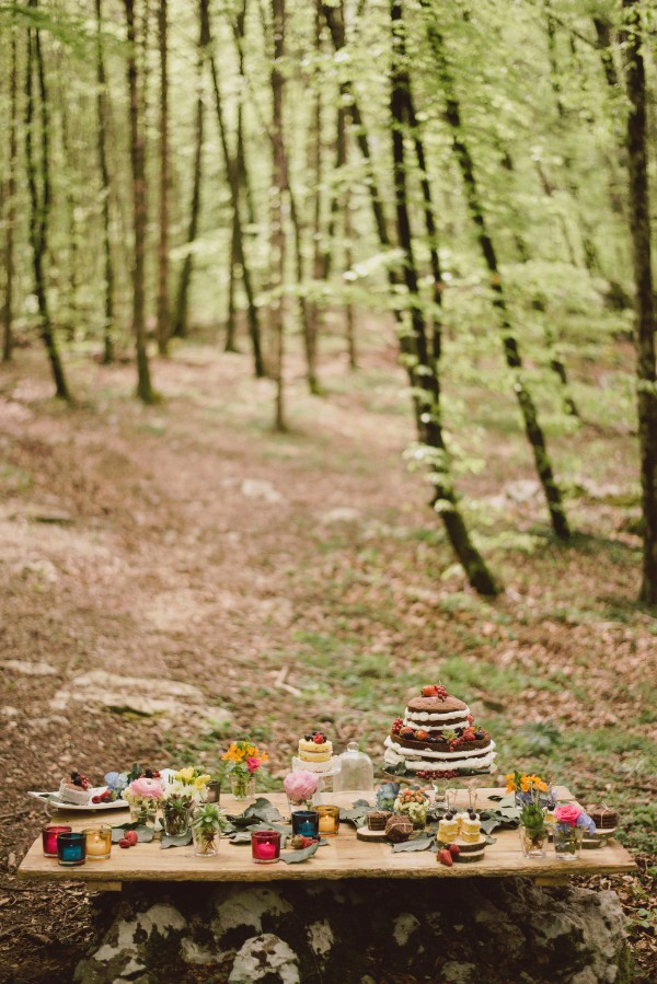 beautiful-and-bright-forest-wedding-in
