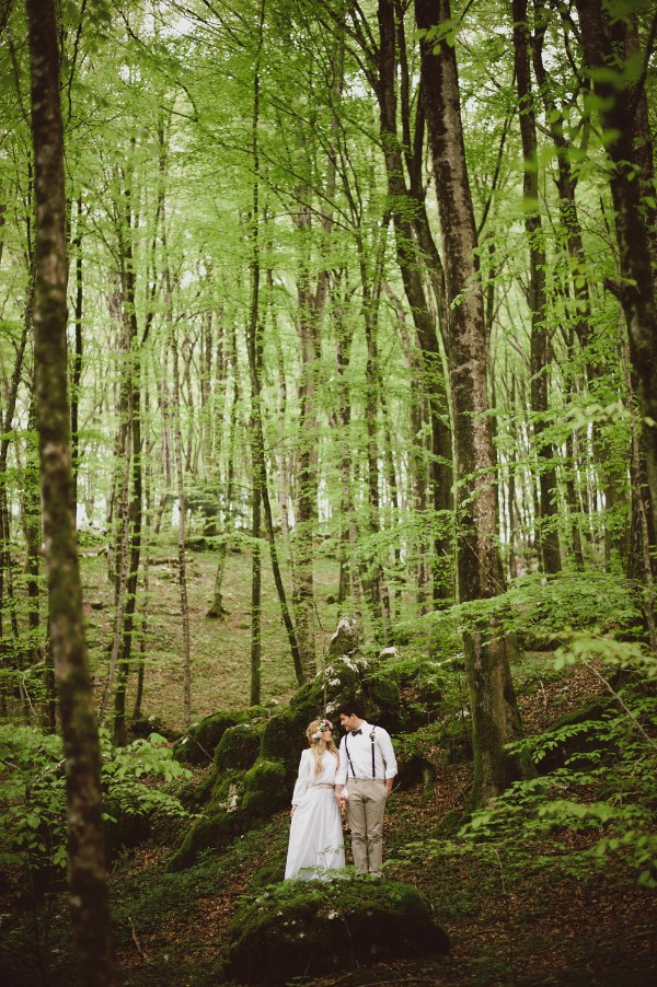 beautiful-and-bright-forest-wedding-in