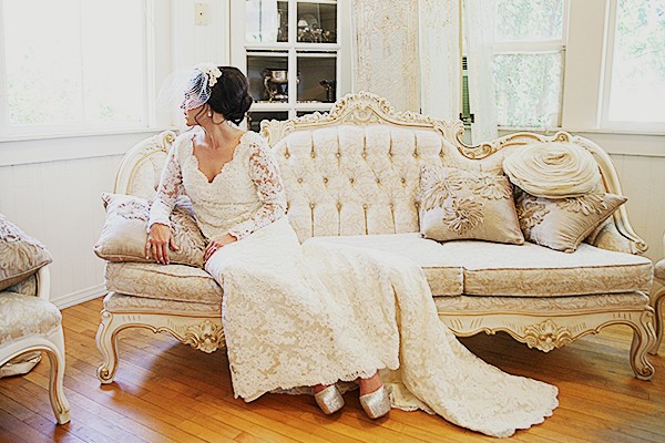 colorful-meets-victorian-wedding