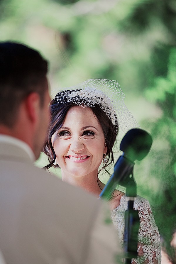 colorful-meets-victorian-wedding
