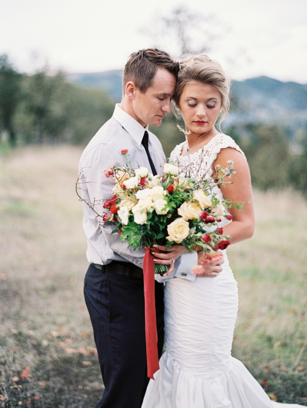 crisp-romantic-wedding-inspiration