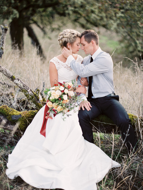 crisp-romantic-wedding-inspiration