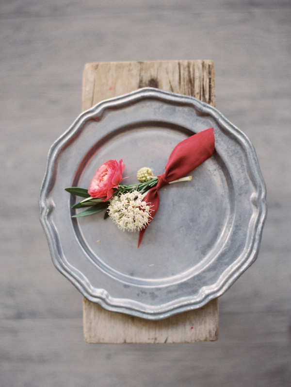 crisp-romantic-wedding-inspiration
