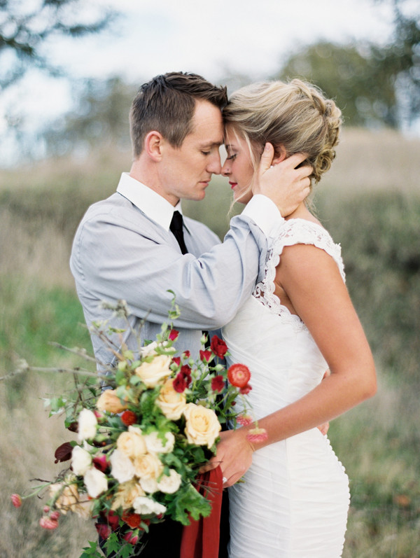 crisp-romantic-wedding-inspiration