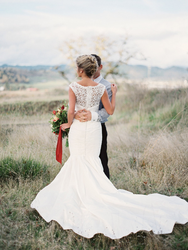 crisp-romantic-wedding-inspiration