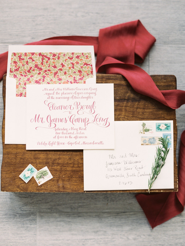 crisp-romantic-wedding-inspiration