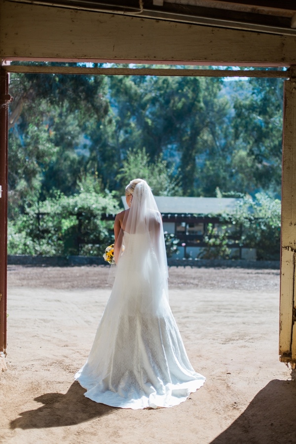 cute-and-cozy-fall-wedding