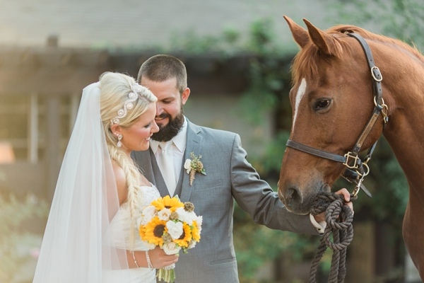 cute-and-cozy-fall-wedding